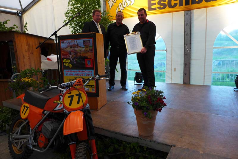 L1010445_9202578743_l